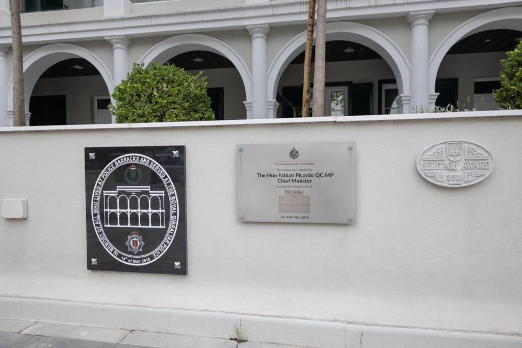 Charming Colonial Flat In Historic Building Apartment Gibraltar Exterior photo